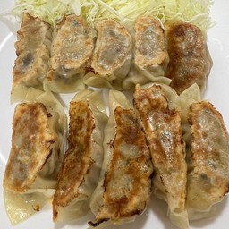 Gyozilla&Samurai Ramen หน้าเมือง