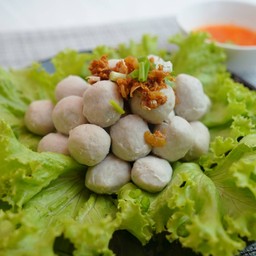 ลูกชิ้นหมูลวก (3ลูก15บาท)