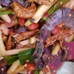 ยำมะม่วง+กุ้งสด