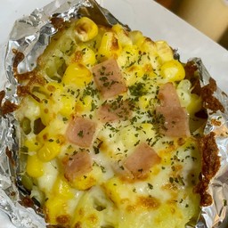 มันฝรั่งปิ้งเนย ชีส ข้าวโพด เบคอนไก่ Grilled Potatoes Corn , Chicken Bacon  with Butter and Cheese