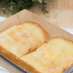 ปังปิ้งเนยนมน้ำตาล