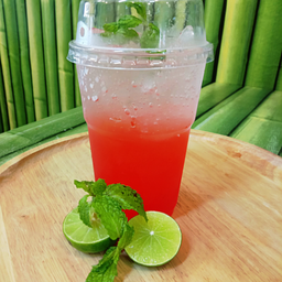 สตรอเบอร์รี่โซดา