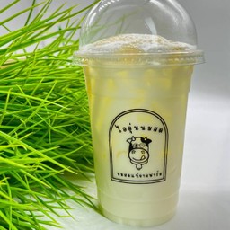 นมสดคาราเมลเย็น