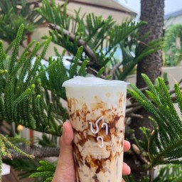 นมสดบราวน์ชูก้า