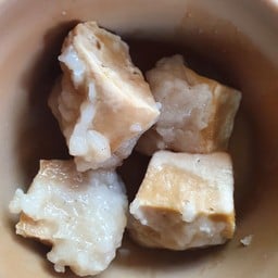 ลูกชิ้นแคะเต้าหู้ 4 ลูก