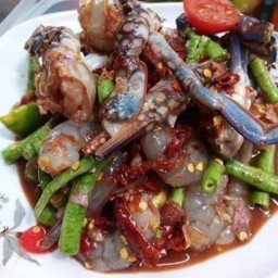 สถานีแซ่บ ร้านยำนู๋จอย