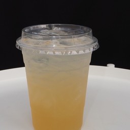 น้ำมะนาวโซดา Lemon juice + Soda