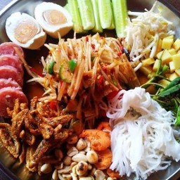 สัมตำป้าเพ็ญ