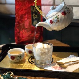 ไอศกรีมชาต้าหงเผา