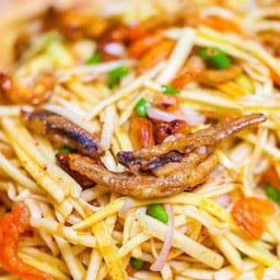 ยำมะม่วงปลากรอบ