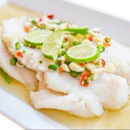 ยำปลาดอลลี่