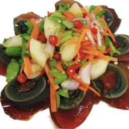 ยำไข่เยี่ยวม้า