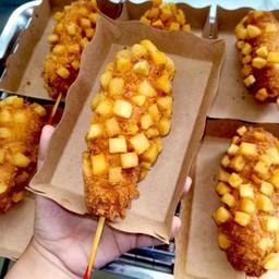 คอนด็อกไส้กรอกชีส ชุปมันฝรั่งทอด