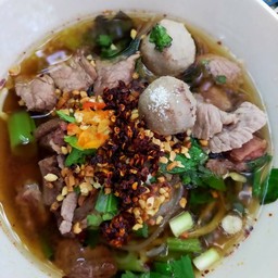 อ้อค่ะ กระเพรา ราดหน้า ผัดซีอิ๊ว