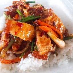ครัวบ้านน้องใบบัว (อาหารตามสั่ง)