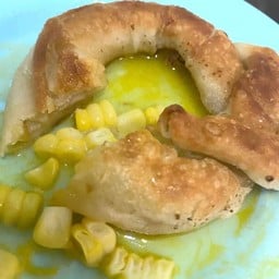 โรตีลาวาใส้ทะลักเนยนมข้าวโพด