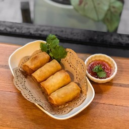 ปอเปี๊ยะไก่