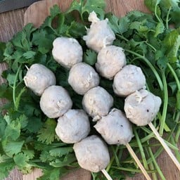 เนื้อย่าง&ลูกชิ้นทอด