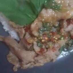 กระเพราหมูนุ่มพร้อมข้าว(หมูชิ้น)