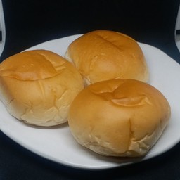 ขนมปังกลมสอดไส้