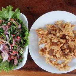 ยำยำเห็ดทอด