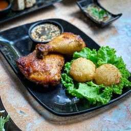 ไก่ย่างข้าวเหนียวทอด