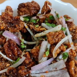 หนังไก่กรอบน้ำตก
