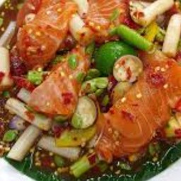 ยำแซลมอนแซ่บ