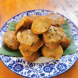 ไส้อั่ว 1 ชุด พร้อมแตงกวา