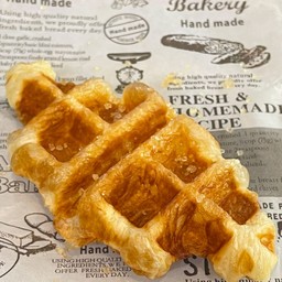 ครอฟเฟิลโรยน้ำตาลไอซิ่ง (30g)