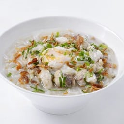 ก๋วยจั๊บปลาใส่ไข่