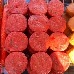 ลูกชิ้นปลาทอด ตลาดมโนรมย์ 4