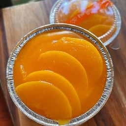 ส้มพีชคัสตาร์ดเค้ก