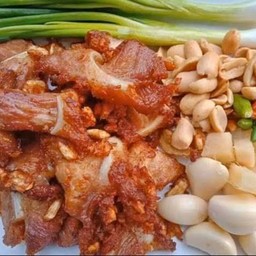 แหนมซี่โครงหมูทอด