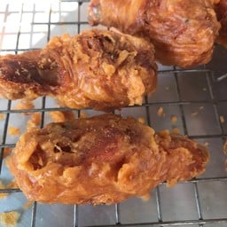 BMไก่ทอดอุดร สาขา1 (เจ้าเก่า หลังเรือนจำ)