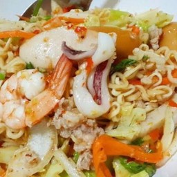 ยำมาม่า