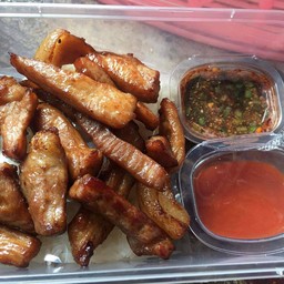 หมูแดดเดียวทอดขนาดครึ่งกิโลกรัม