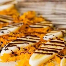 ฝอยทอง+กล้วยหอม ราดนมข้นหวาน