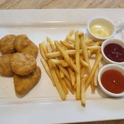 เฟรนฟราย+นักเก็ต French Fries & Chicken Nuggets(mix snacks)