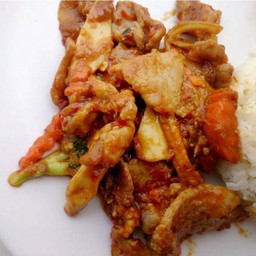 หมูผัดพริกเผา ราดข้าว