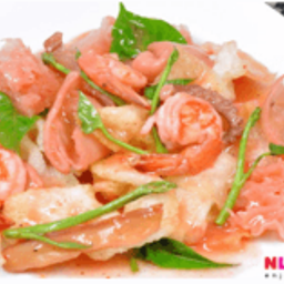 ราดหน้าเย็นตาโฟ