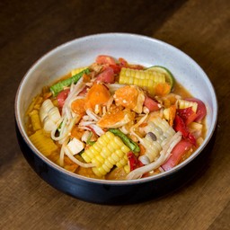 ตำข้าวโพดไข่เค็ม Tum Kaopod Kai Kem