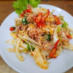 แหนมผัดไข่ (กับข้าว)