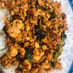 [เมนูใหม่]ผัดกะเพราหม่าล่าเผ็ดลิ้นชาราดข้าว
