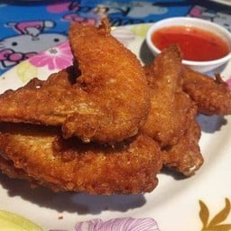 ปีกไก่ทอดน้ำปลา