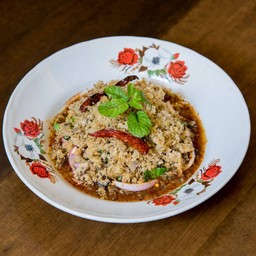 ลาบปลาดุกฟู Larb Pla Dook Foo