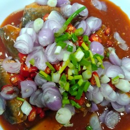 ยำปลากระป๋อง