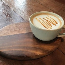 คาราเมล มัคคิอาโต้ร้อน