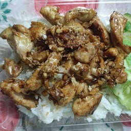 ข้าวไก่กะเทียม