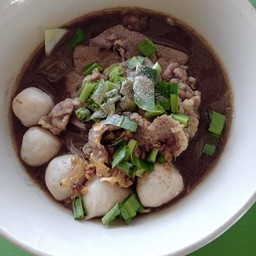 ก๋วยเตี๋ยวชายทุ่ง